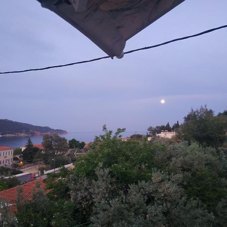 Elthimia'S Apartment Poros Town Екстер'єр фото
