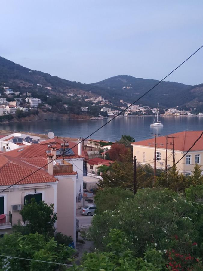 Elthimia'S Apartment Poros Town Екстер'єр фото